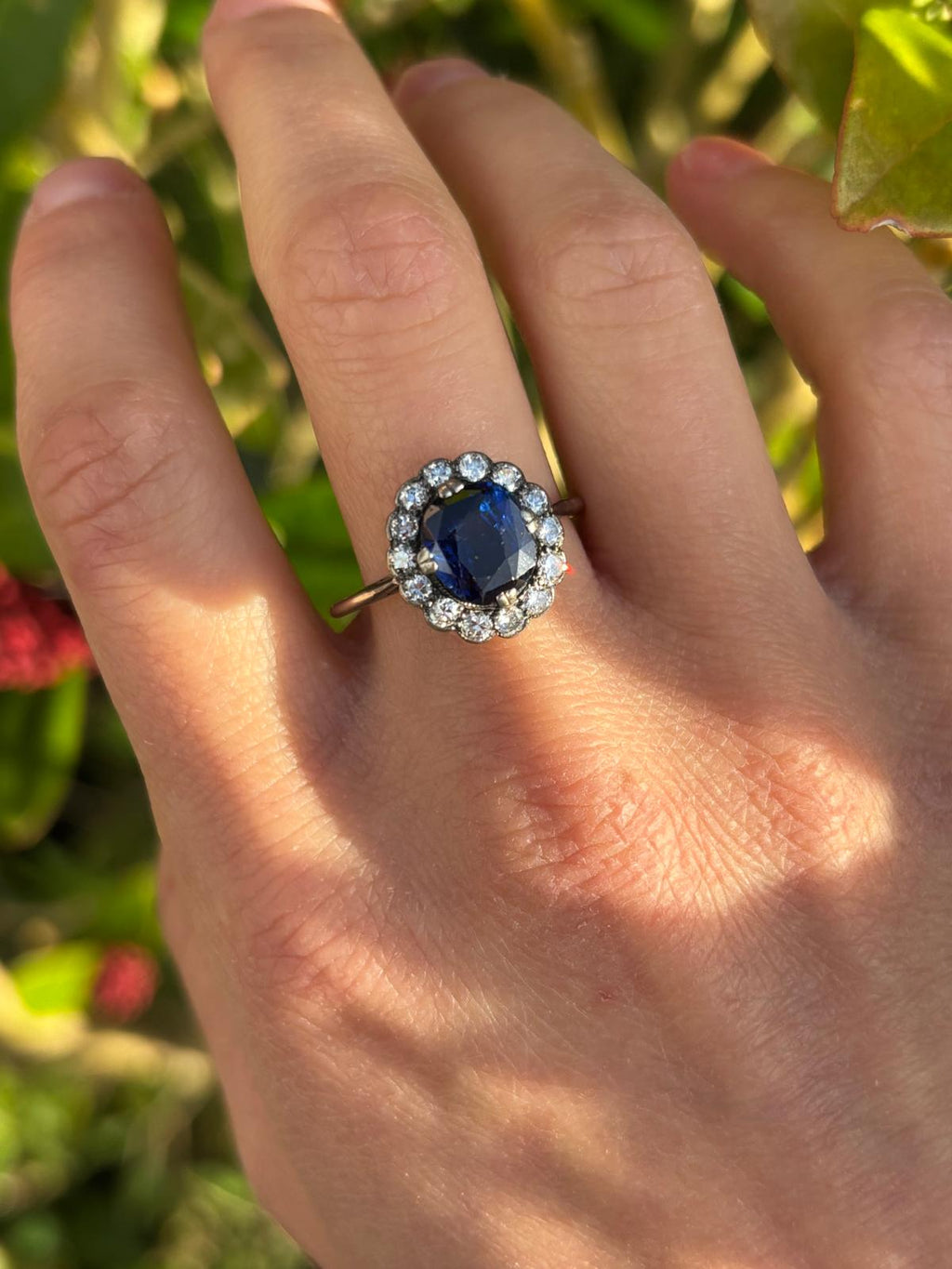 2.6ct Art Deco Sapphire and Diamond Ring in 14ct Gold. Exceptional Antique Art Deco ring