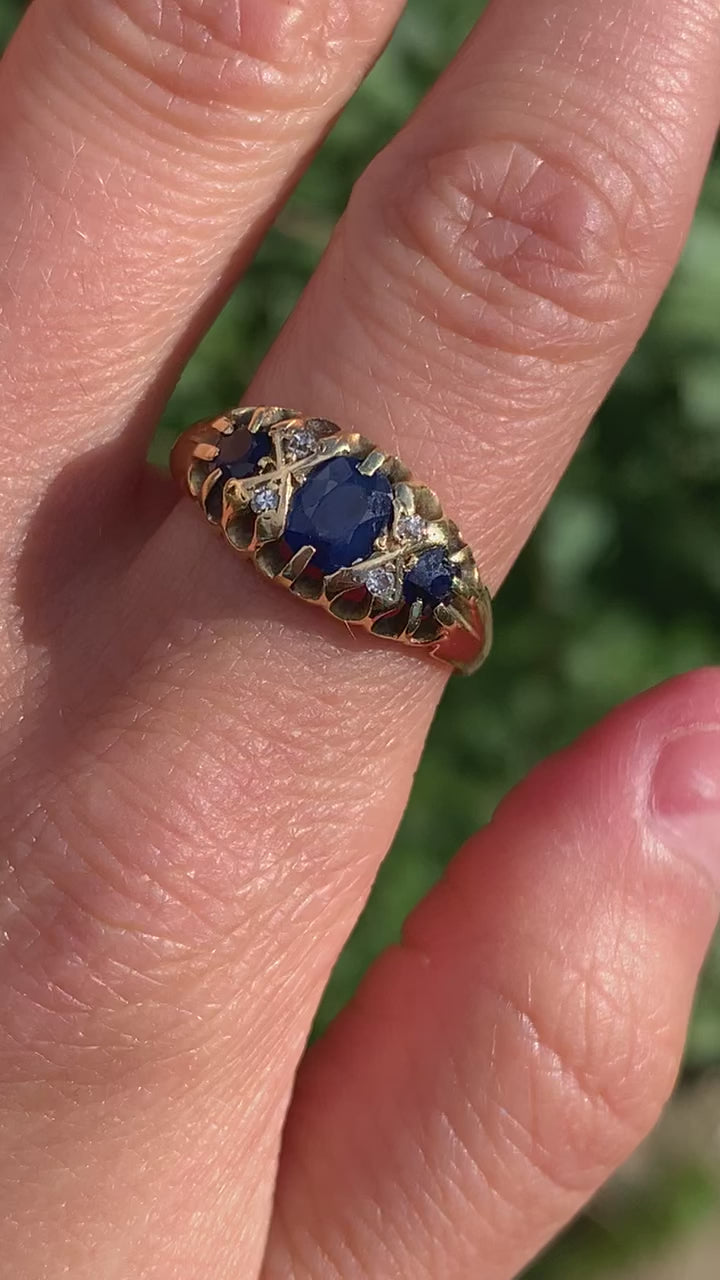 Vintage Sapphire & Diamond 18ct Gold Ring