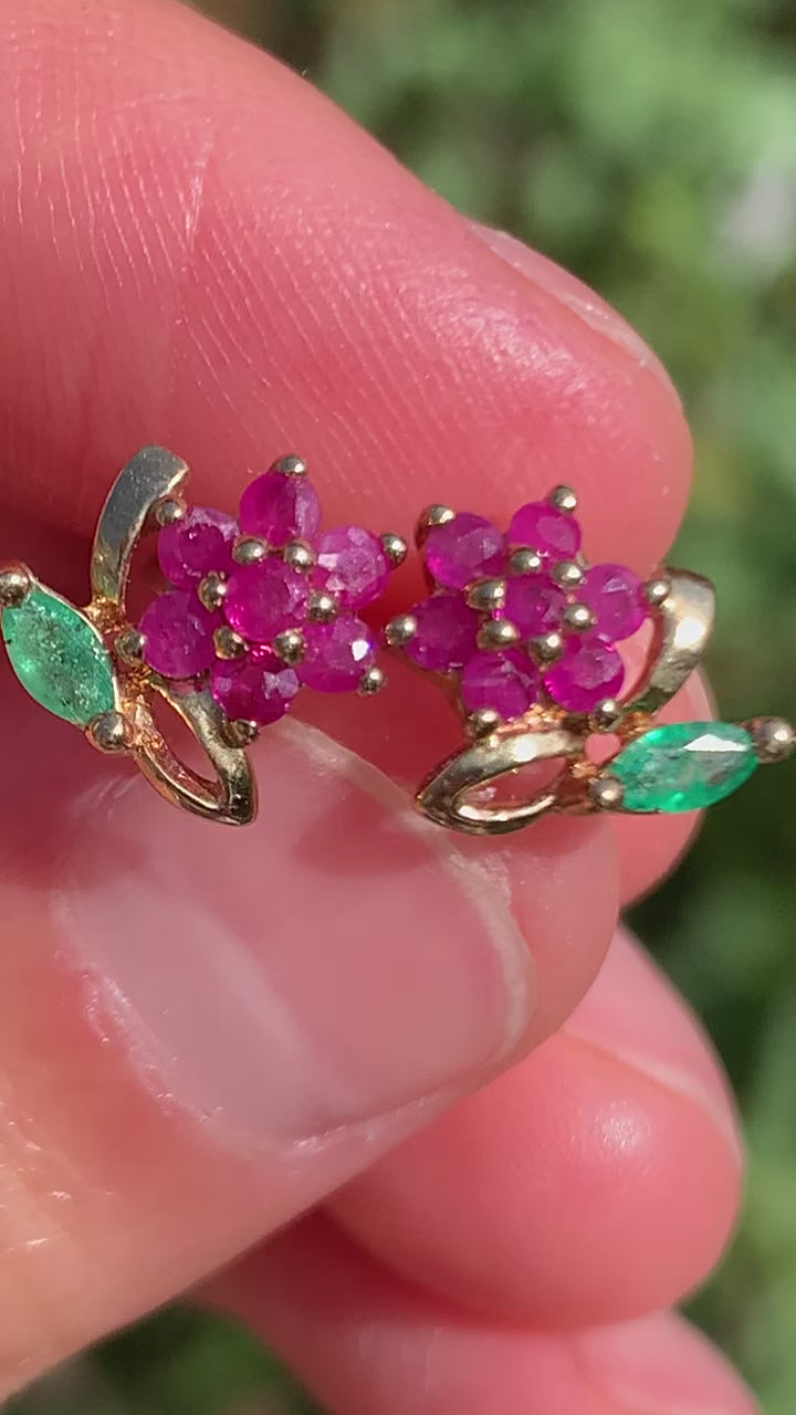 Stunning Ruby & Emerald 9ct Gold Floral Studs