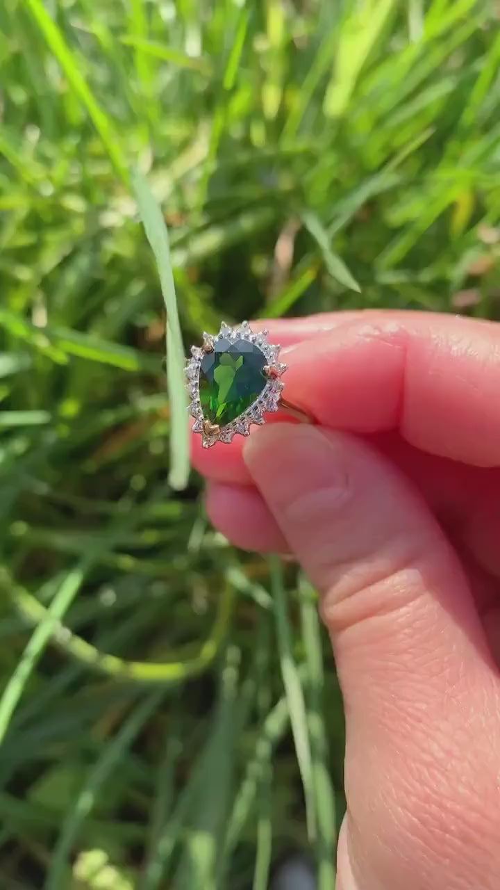 Anillo de vestido de oro de 9k, anillo estilo gema verde en forma de pera y diamantes, anillo de cóctel, anillo de aniversario, regalo de cumpleaños para ella, talla M del Reino Unido/talla 6 de EE. UU.