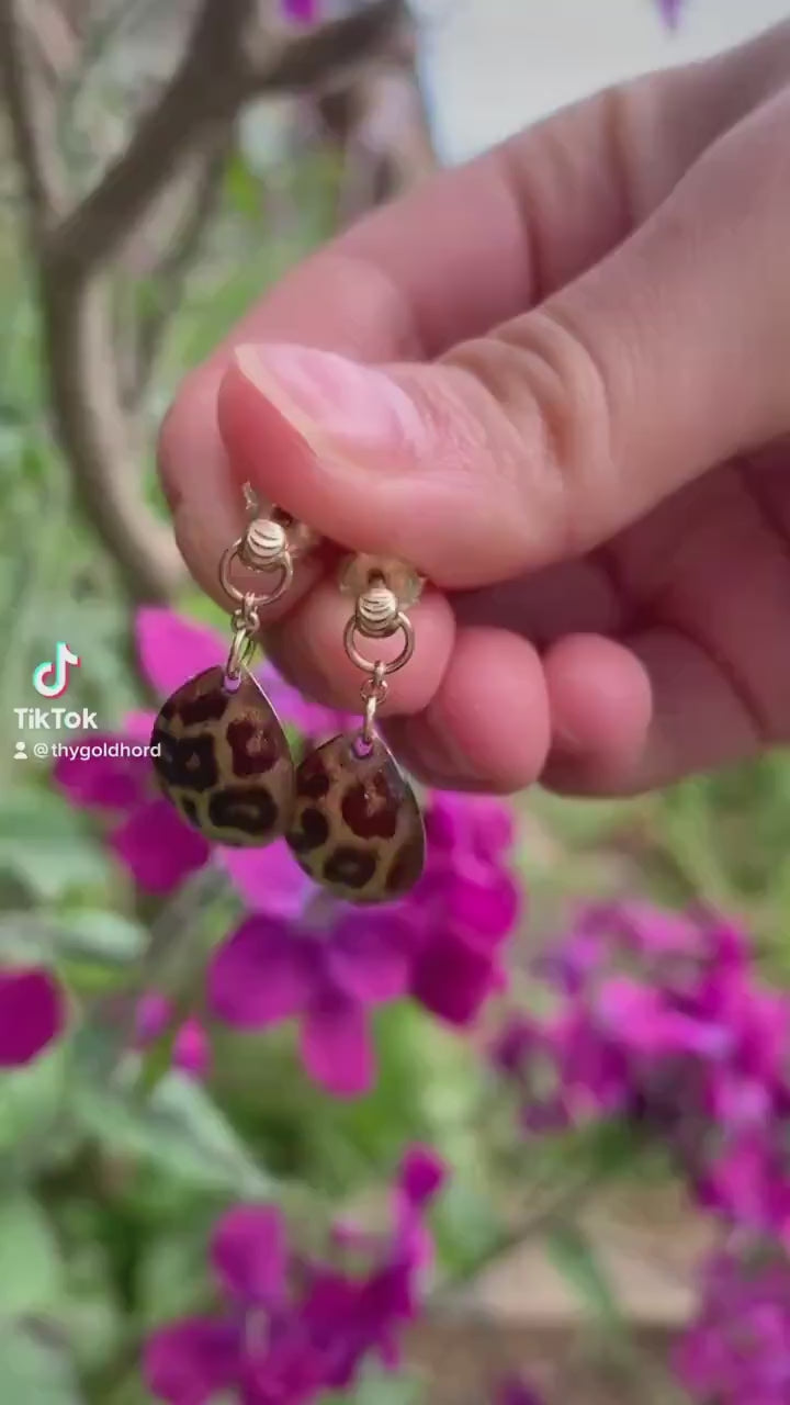 Unique and Rare Vintage 14K Gold Tiger Leopard Pattern Leaf Shaped Earrings,Drop Earrings