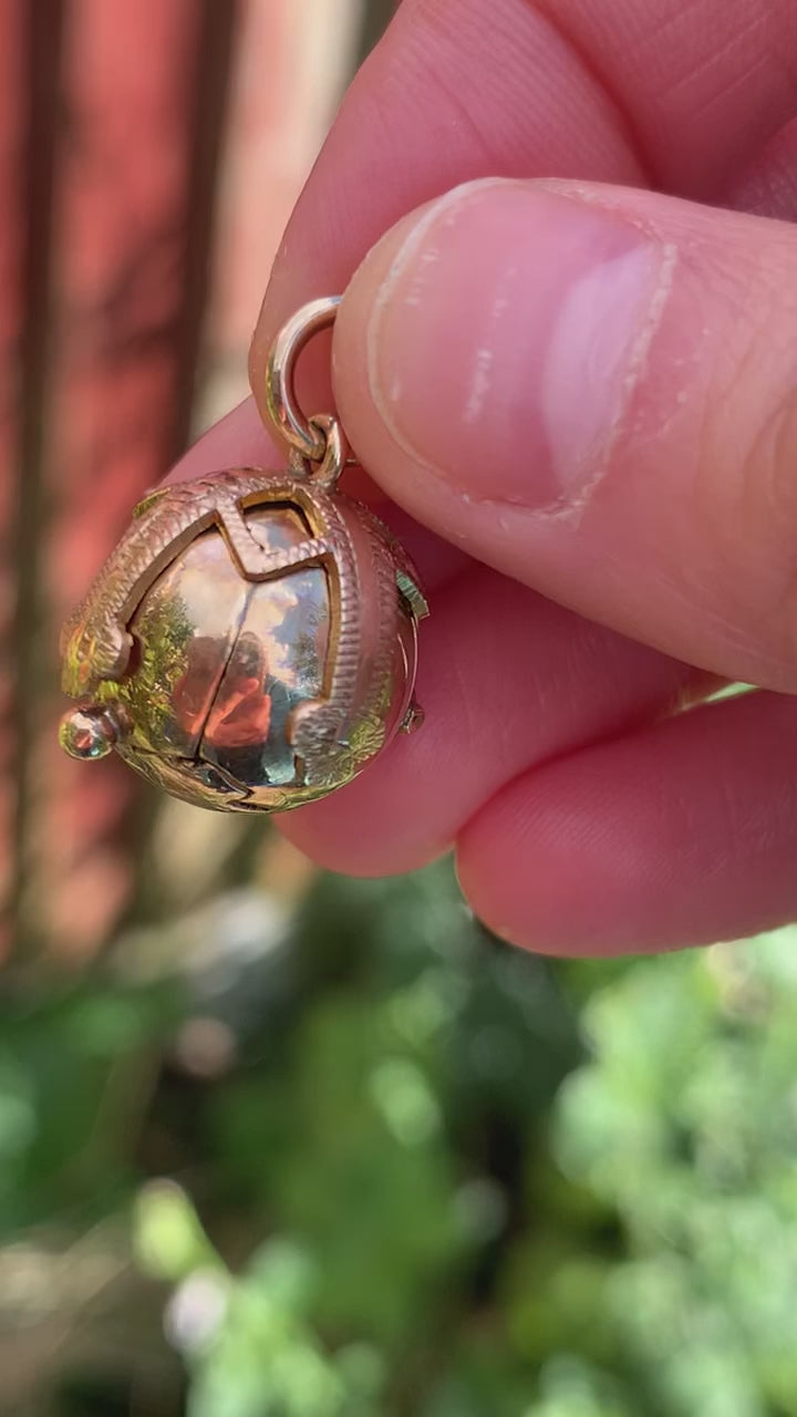 Stunning Solid 9ct Yellow Gold Secret Masonic Orb Pendant