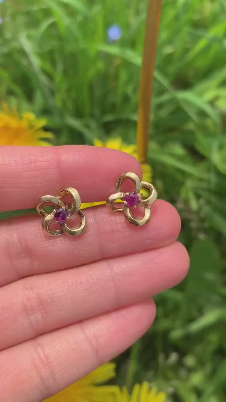 Vintage 0.50ct Round Ruby Stud Earrings set in 18ct Yellow Gold