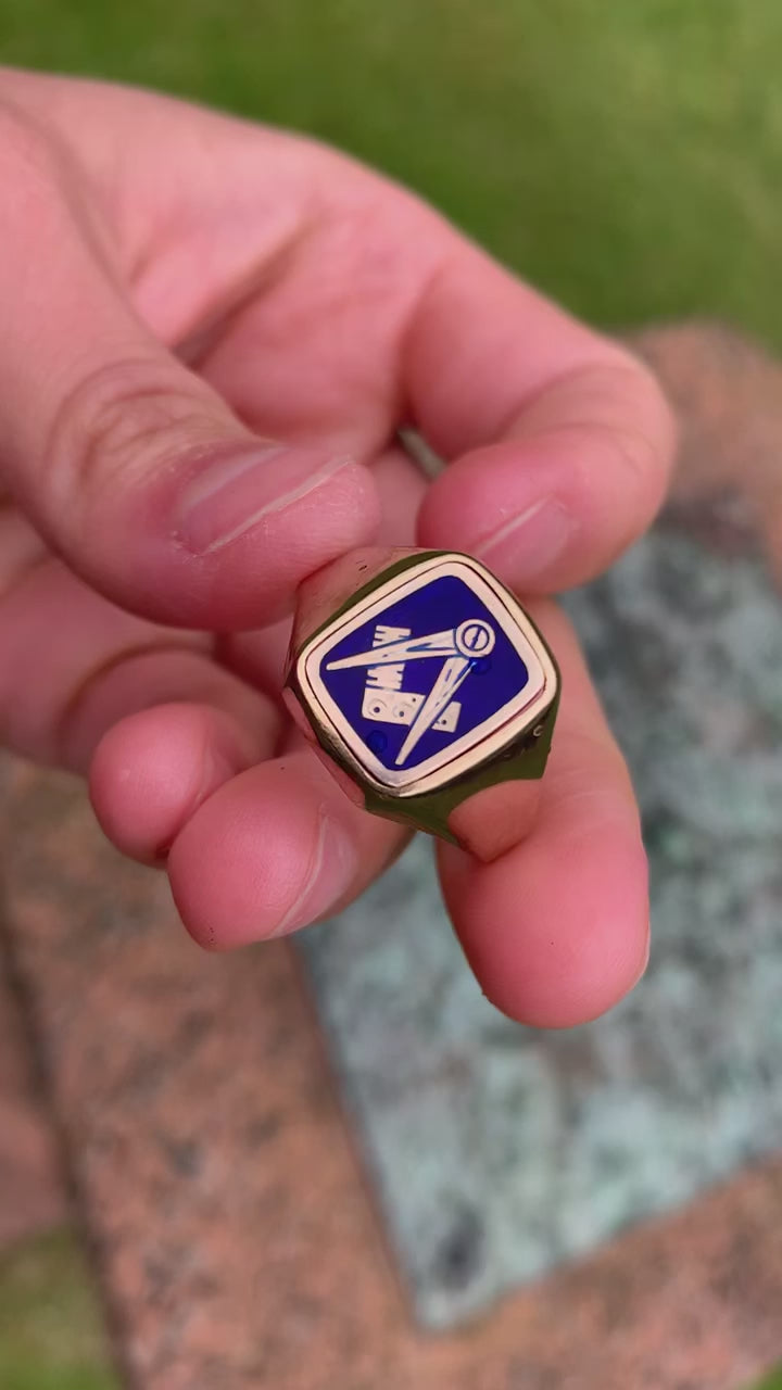 Pre-loved Masonic Swivel/Reversible Blue Enamel &9ct Gold Ring