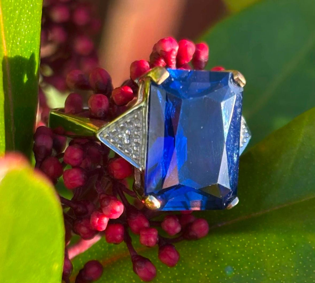 Stunning Large Art Deco Style 9cts Sapphire & Diamond set in Solid 9ct Gold Ring