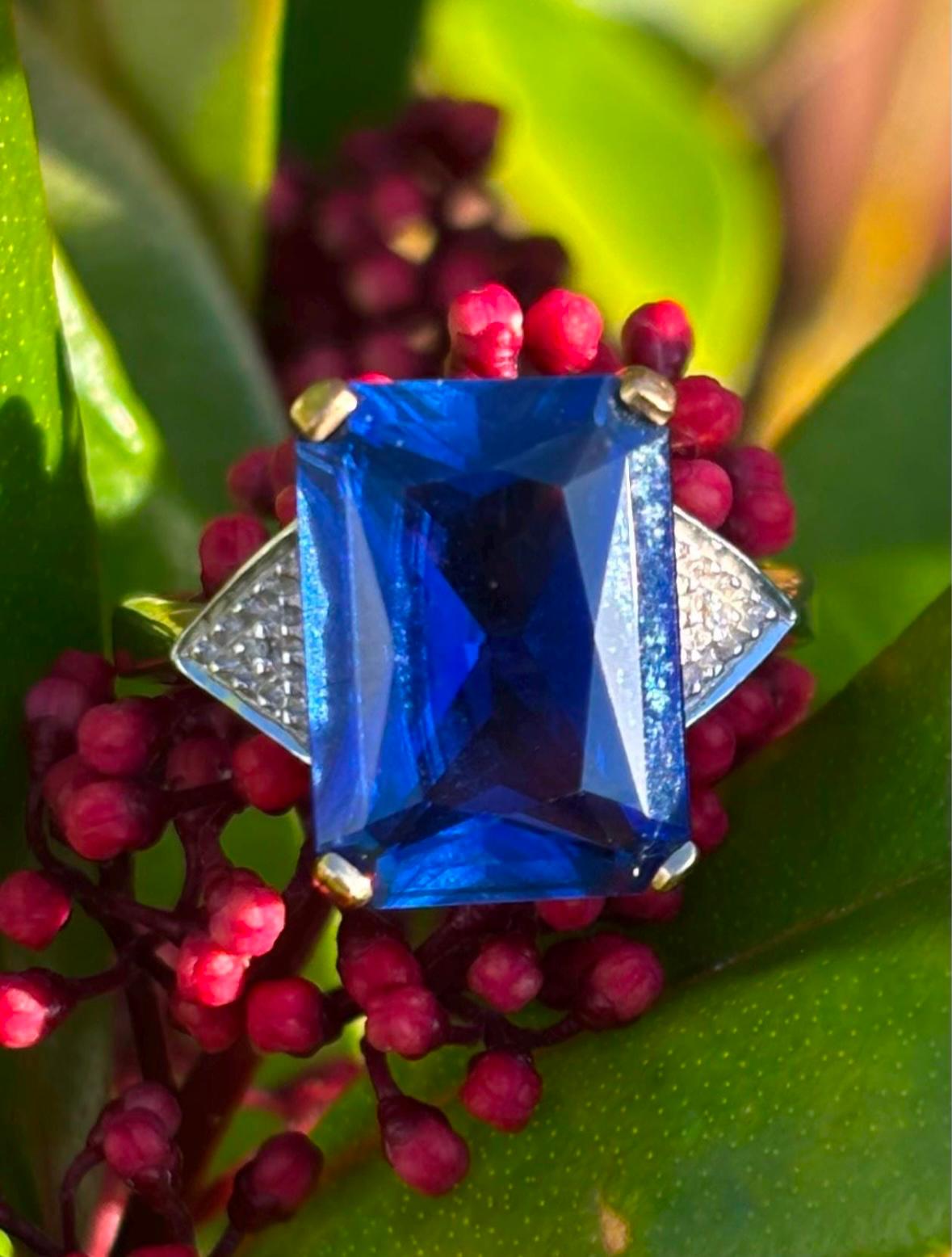 Stunning Large Art Deco Style 9cts Sapphire & Diamond set in Solid 9ct Gold Ring