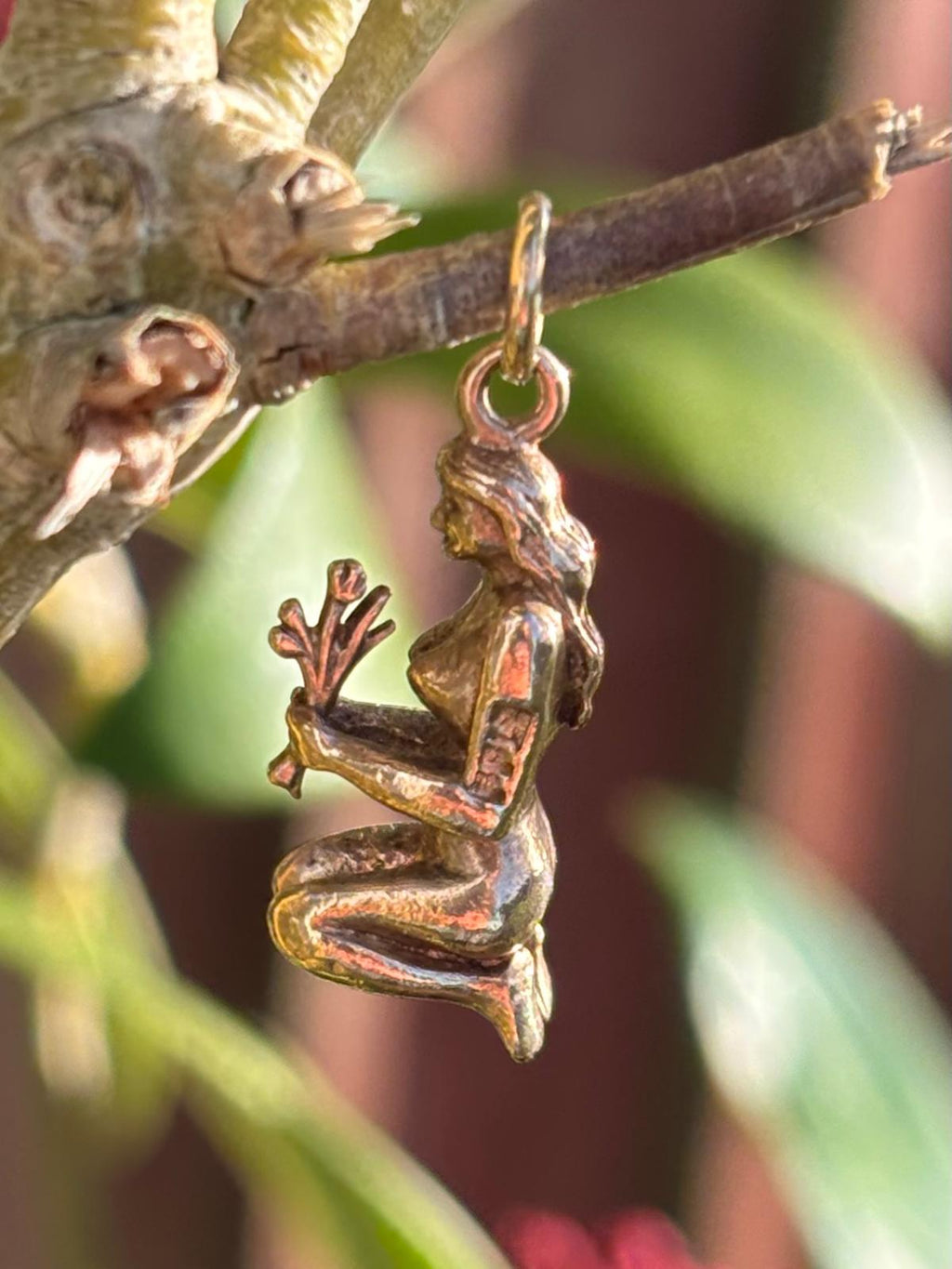 Beautiful Solid 9ct Gold Nude Girl Charm