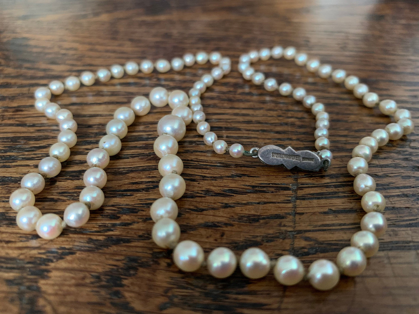 Vintage String Of Graduated Pearls With Silver Marcasite Clasp/Mother of pearl/natural pearls/pearls necklace/pearls beads/pearl and silver