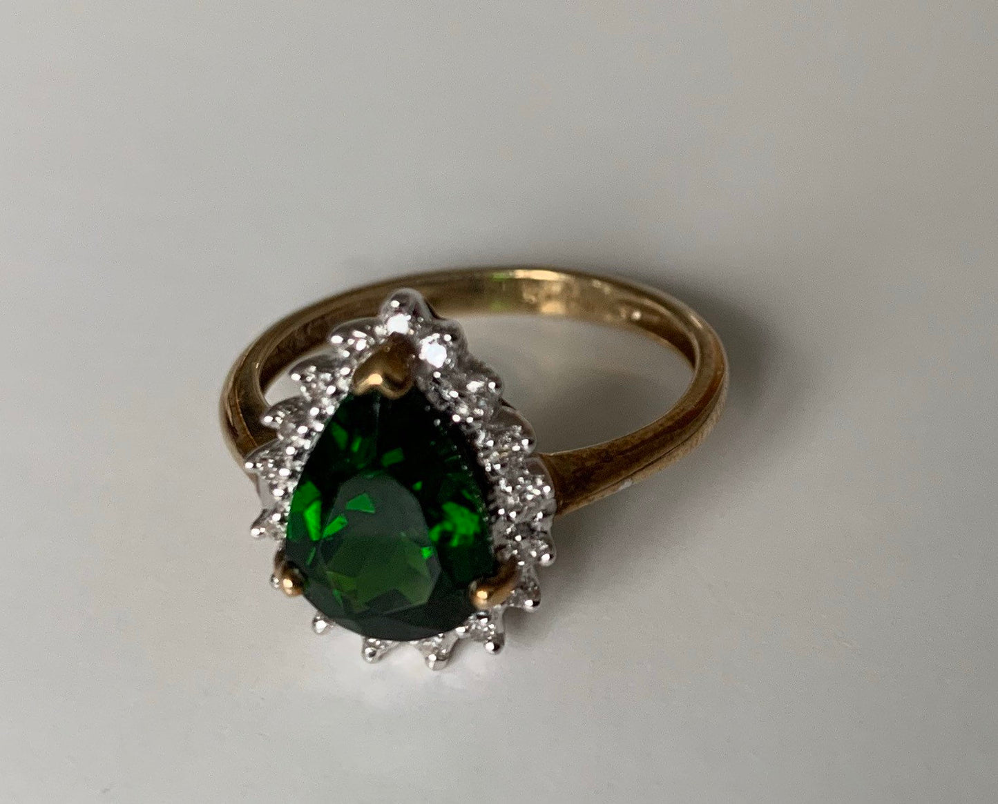 9k Gold Dress Ring,Pear Shaped Green Gem Style Ring and Diamonds,Cocktail Ring,Anniversary Ring,Birthday gift for her,UK size M/USsize 6