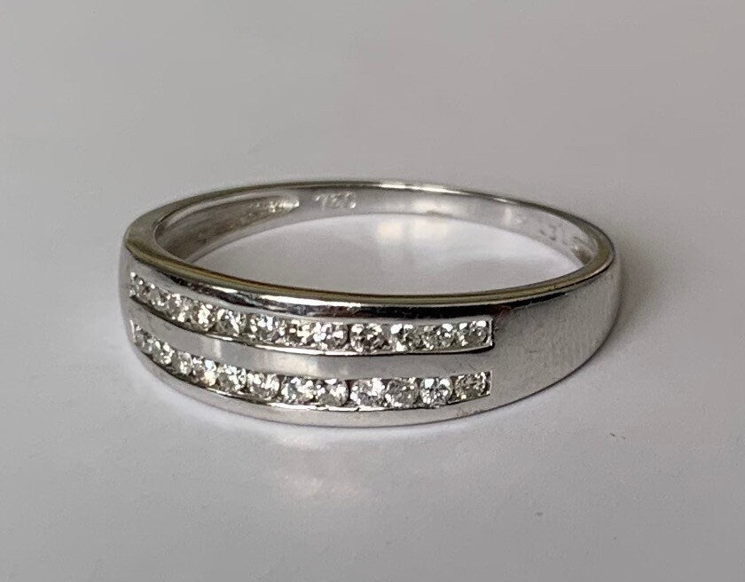 صف مزدوج من الذهب الأبيض نصف الأبدي عيار 18 قيراط تقريبًا. خاتم زفاف ألماس 0.15 قيراط، خاتم الخطوبة، هدية الزفاف، مقاس المملكة المتحدة N، الولايات المتحدة 6 3/4