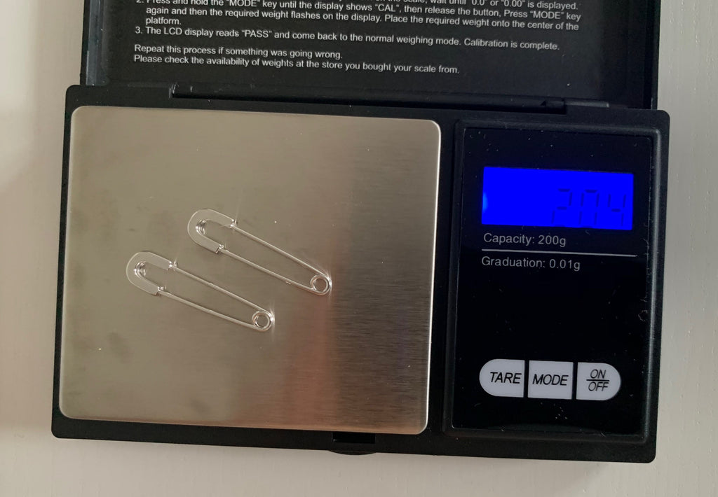 أقراط مشبكية من الذهب الأصفر عيار 18 قيراطًا و925 من الفضة الاسترليني، وأقراط دبوس الأمان، وأقراط متراصة، وأقراط شحمة الأذن الغضروفية