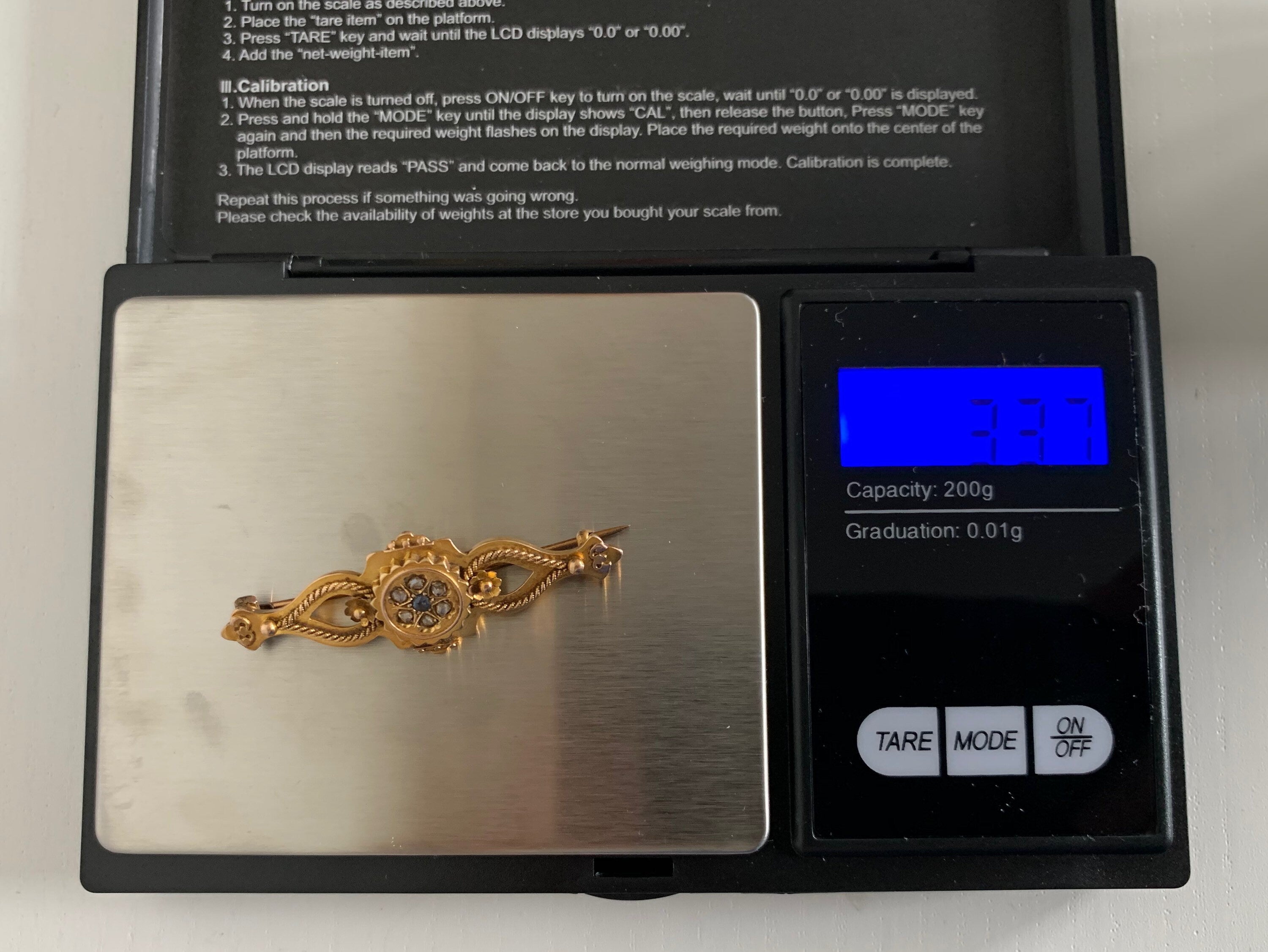 Antiguo broche victoriano de oro amarillo de 15 qt para mujer adornado con zafiro y diamantes, regalo de cumpleaños de aniversario para ella