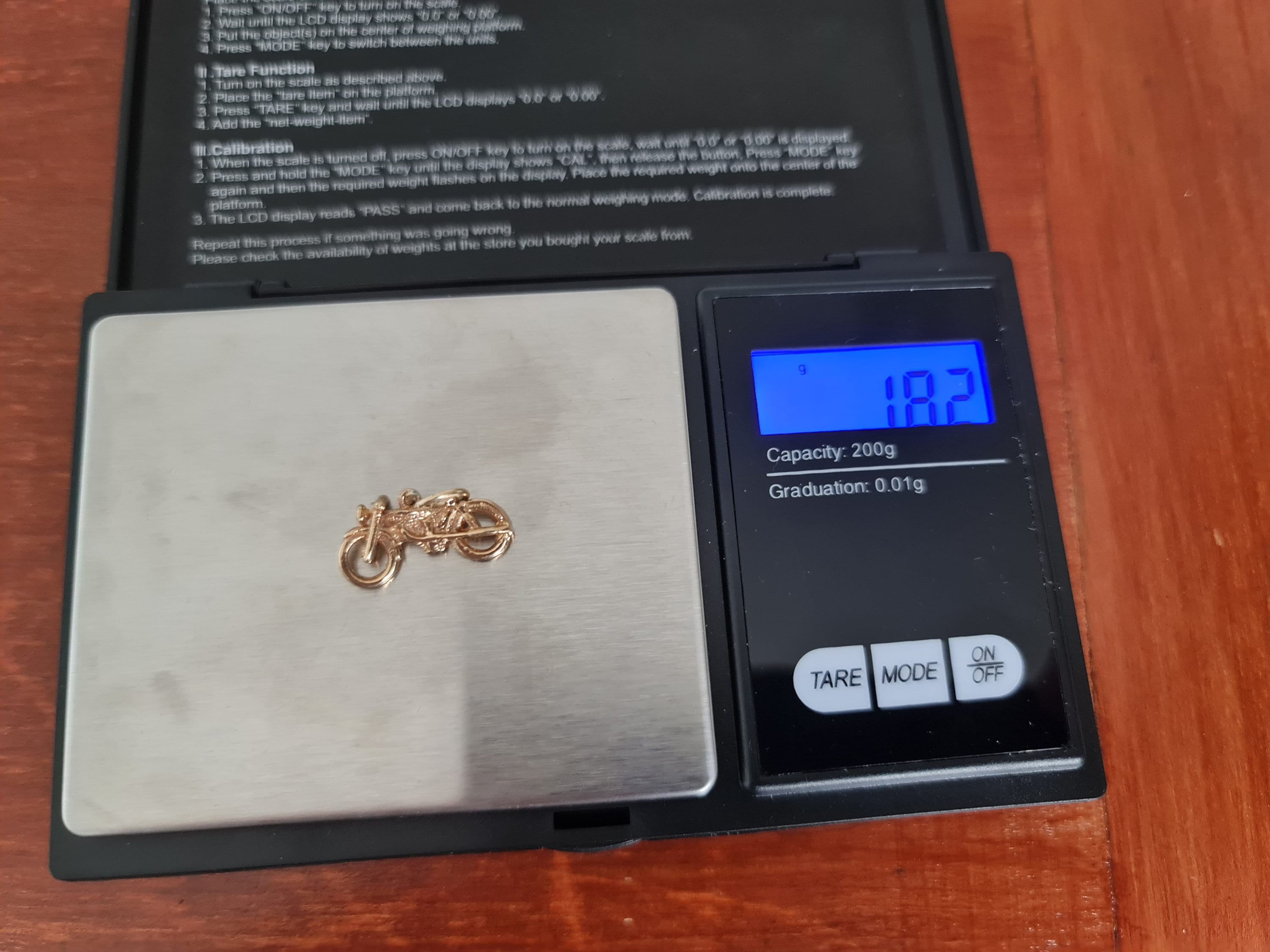 قلادة على شكل دراجة نارية جولف عيار 9 قيراط (نمط هارلي ديفيدسون)