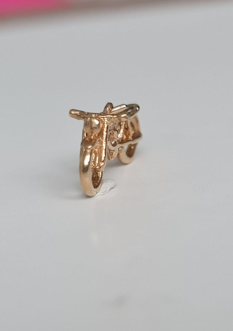 قلادة على شكل دراجة نارية جولف عيار 9 قيراط (نمط هارلي ديفيدسون)