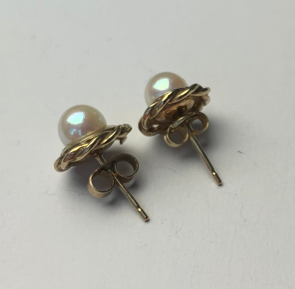 Vintage 9ct Yellow Gold Pearl Stud Earrings