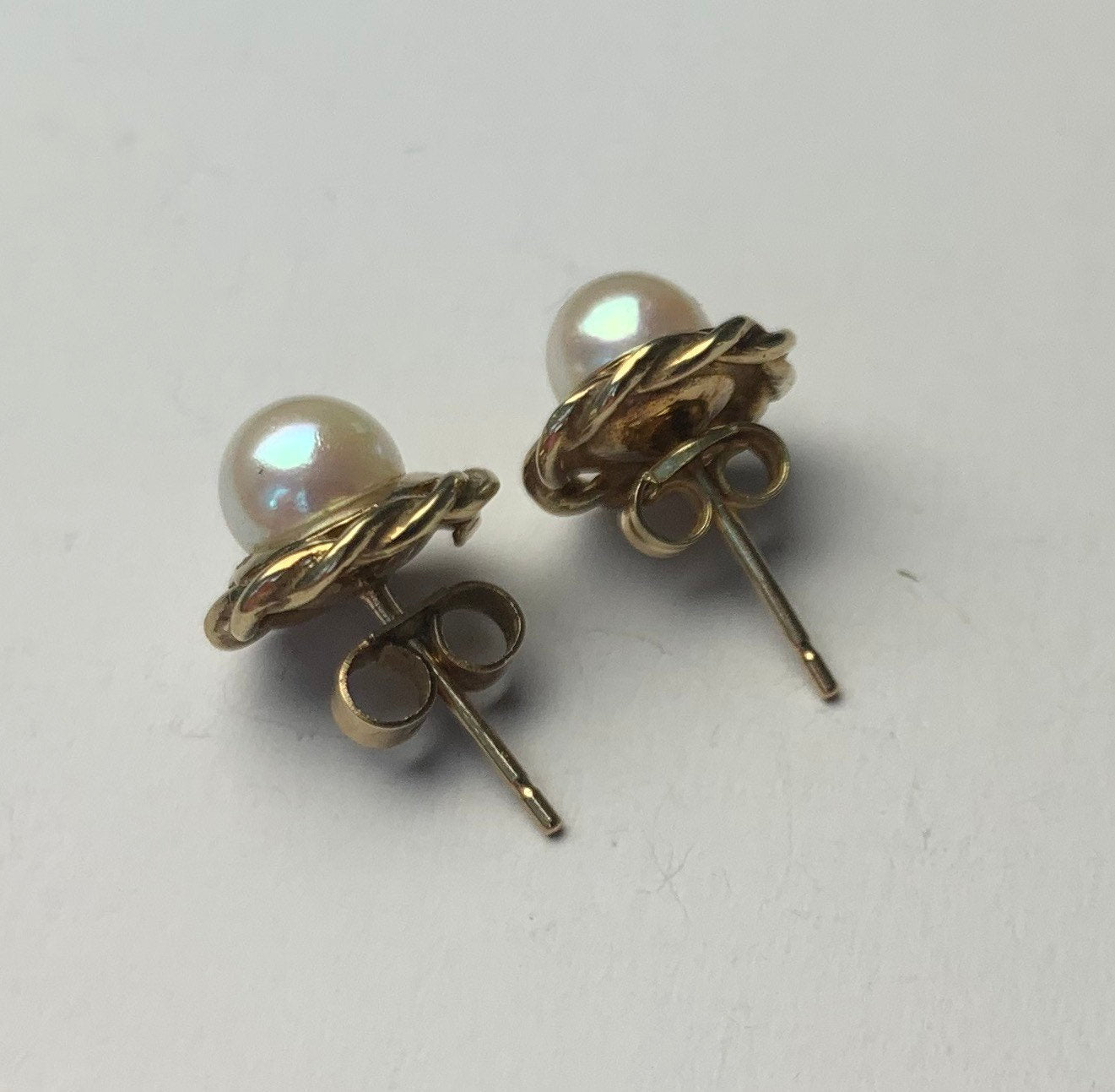 Vintage 9ct Yellow Gold Pearl Stud Earrings