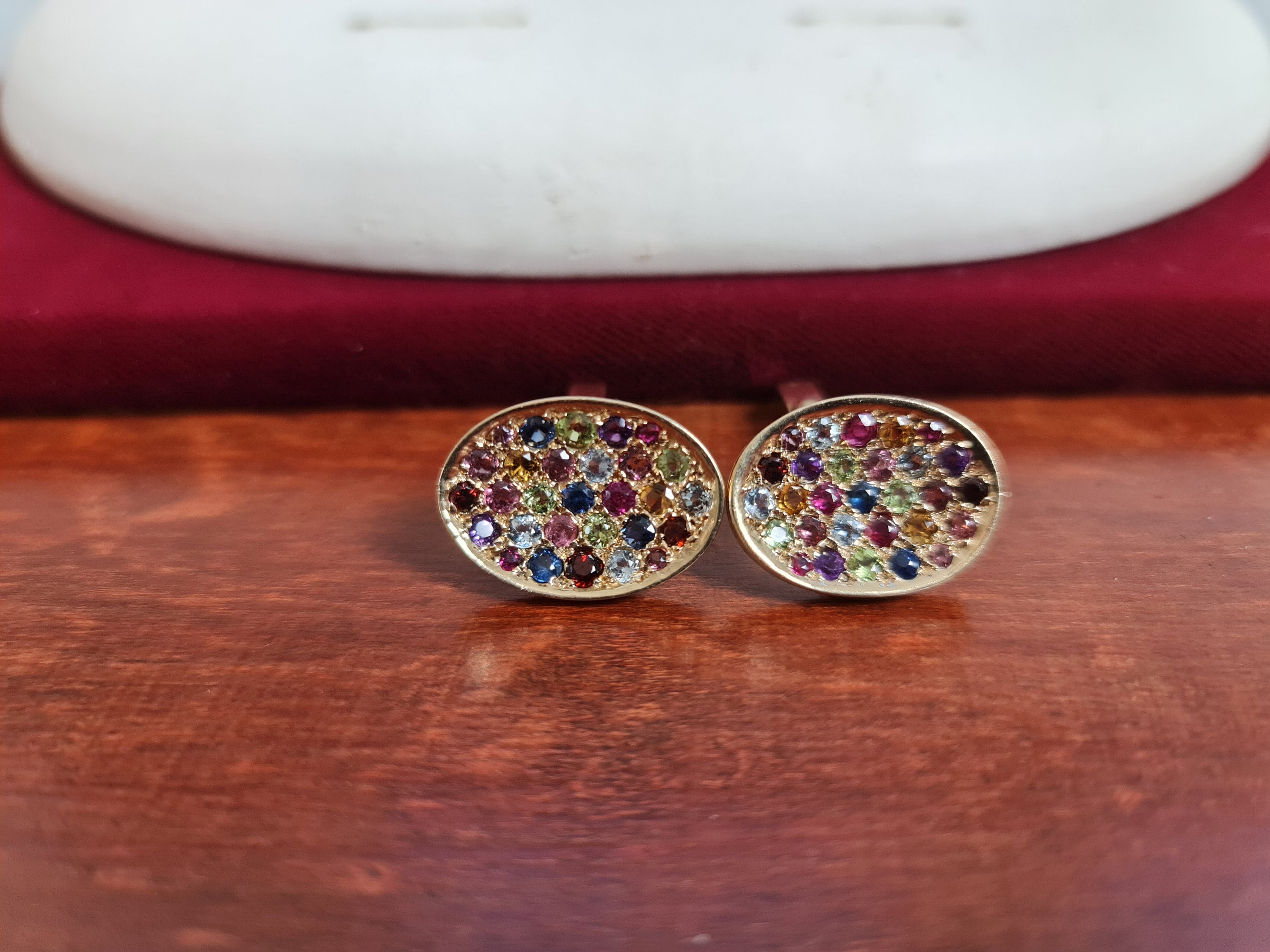 Gemelos de arcoíris con sello de oro de 9 quilates con rubí, zafiro, aguamarina, granate y amatista, regalos para él