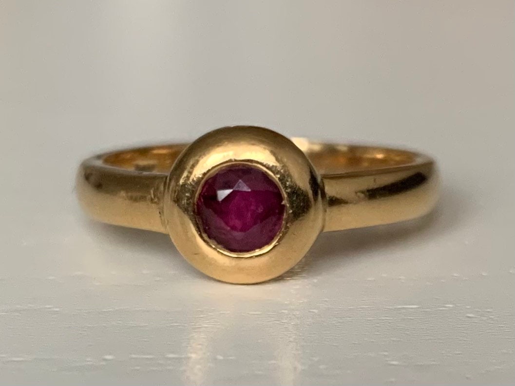 Vintage Blue Sapphire,Ruby and Emerald set in 18ct Yellow Gold Rings,Engagement Ring,Anniversary Ring,Birthday Gift,Size UK O 1/2,US 7 1/2