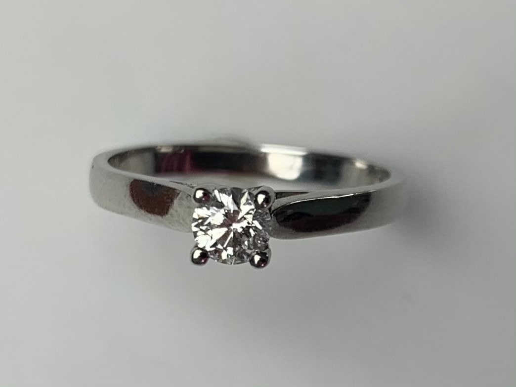 Hermoso anillo de diamante solitario de platino de 0,25 quilates, anillo de compromiso, anillo de aniversario, tamaño Reino Unido L, EE.UU. 5 3/4
