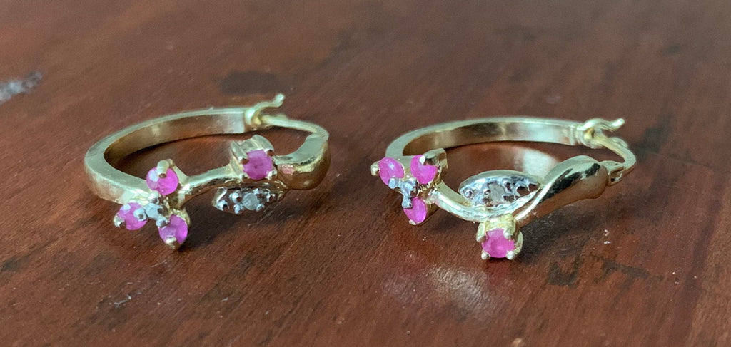 Hermosos pendientes de aro de plata 925 con zafiro rosa y diamantes