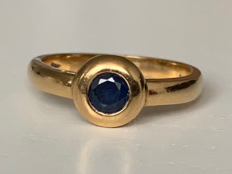 Vintage Blue Sapphire,Ruby and Emerald set in 18ct Yellow Gold Rings,Engagement Ring,Anniversary Ring,Birthday Gift,Size UK O 1/2,US 7 1/2