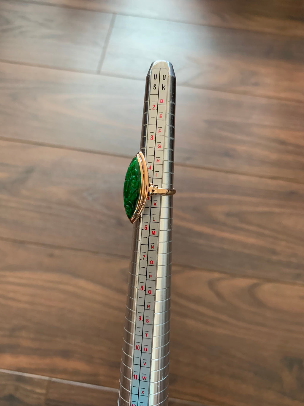 Antiguo 25x10MM Marquesa en forma de esmeralda verde jade 14ct anillo de oro amarillo, anillo de cóctel, tamaño Reino Unido J, EE.UU. 4 3/4