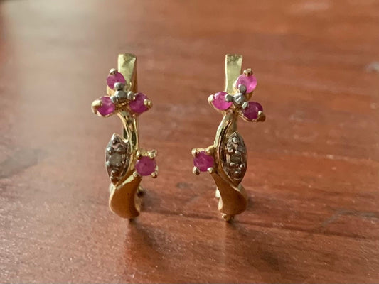 Hermosos pendientes de aro de plata 925 con zafiro rosa y diamantes