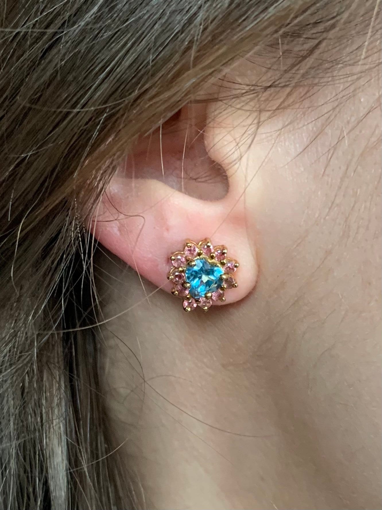 Pendientes vintage de oro de 9 k con topacio azul londinense y turmalina rosa