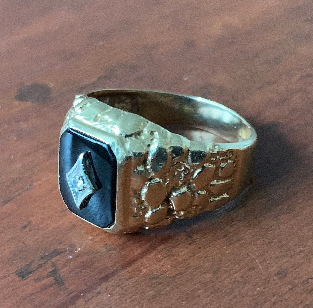 Vintage pesado 0.03ct diamante y ónix 9ct oro caballeros tamaño del anillo Reino Unido Y 1/2, EE.UU. 12 1/2 (7.71g)