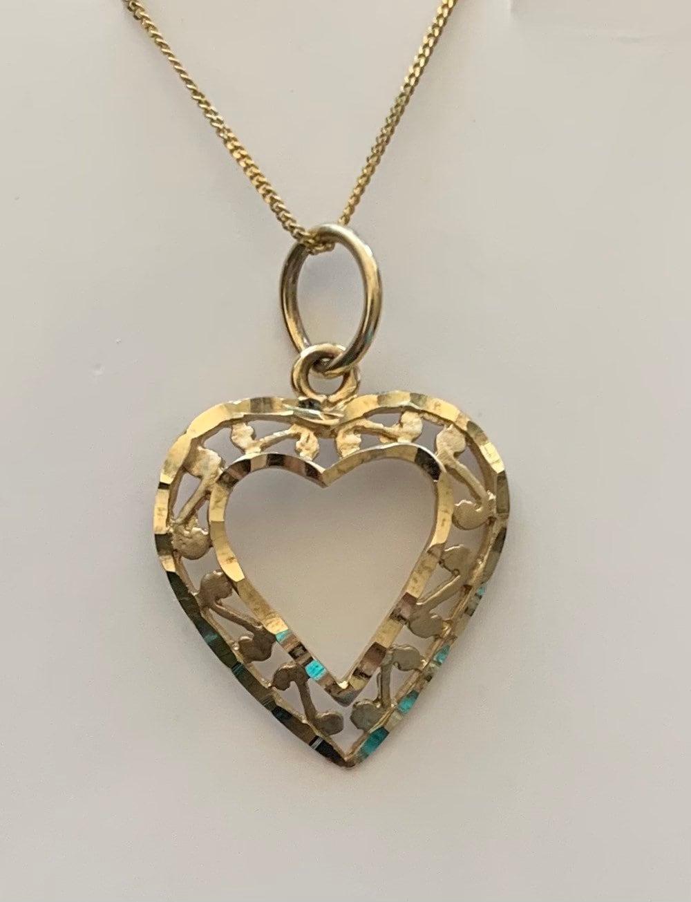 Vintage 9ct Yellow Gold Openwork Heart Pendant