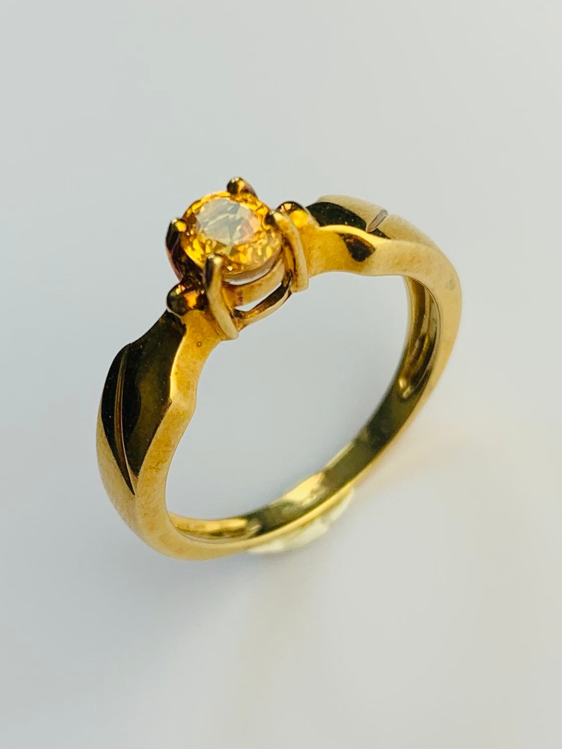 خاتم عتيق من الذهب الأصفر 0.4 قيراط ياقوت أصفر 9 قيراط مقاس N 1/2، 6 3/4