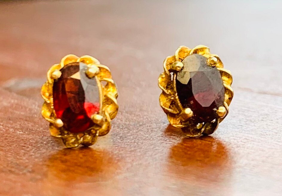 Vintage 9ct Gold Rubellite Stud Earrings