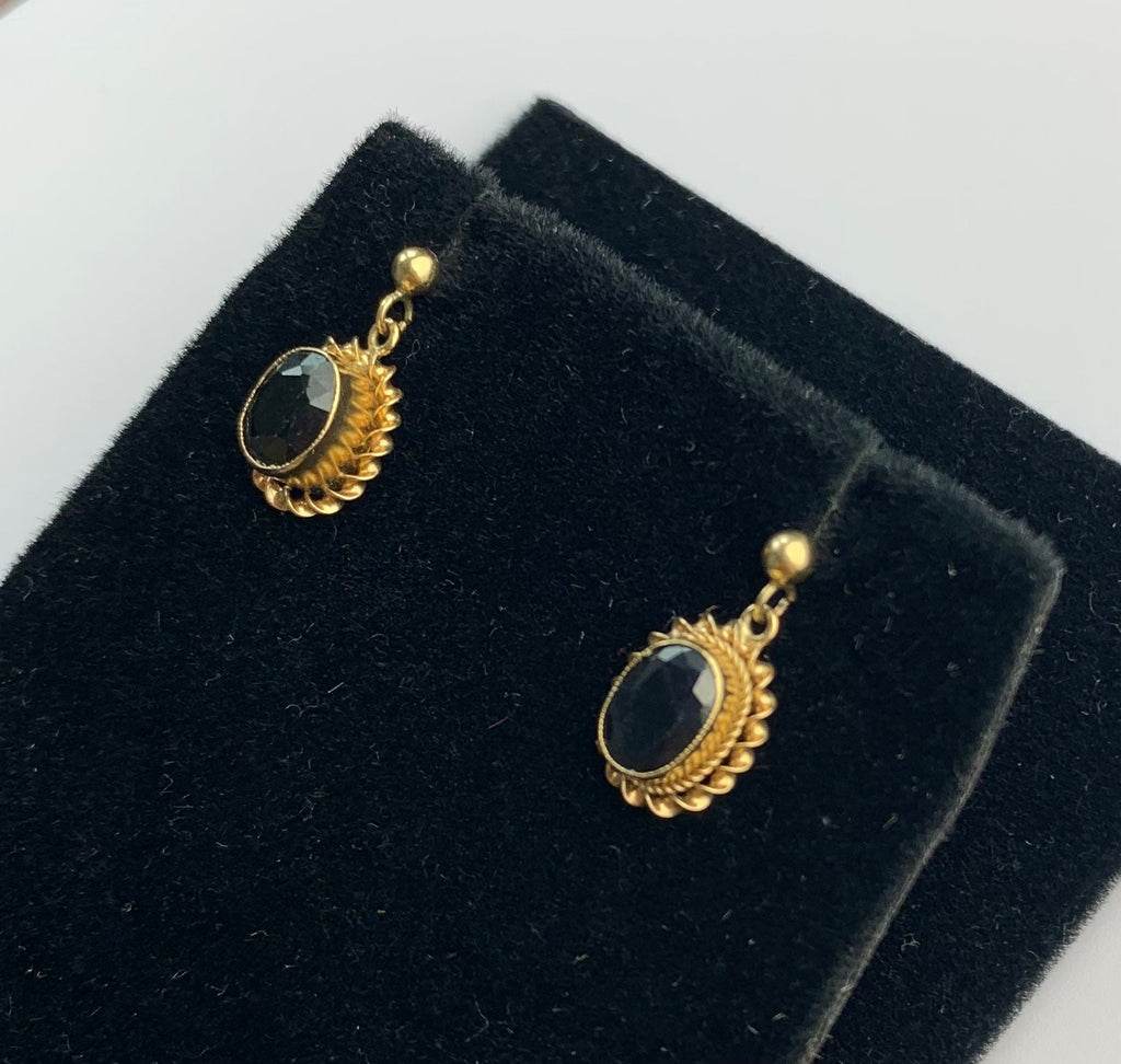 Vintage 2ct Sapphire Drop Earrings set in 9ct Yellow