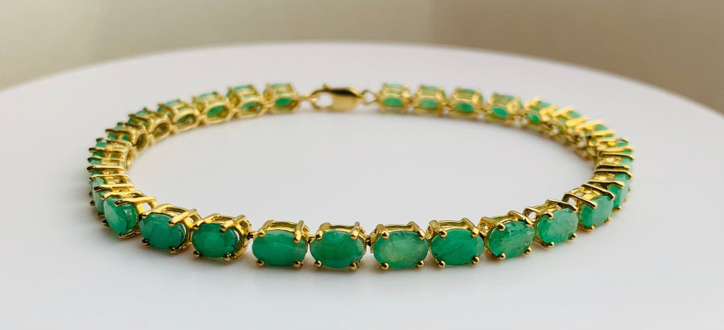 Vintage 11.6ct Oval Emeralds set in 9ct Yellow Gold Tennis Bracelet (20cm/7.87”)