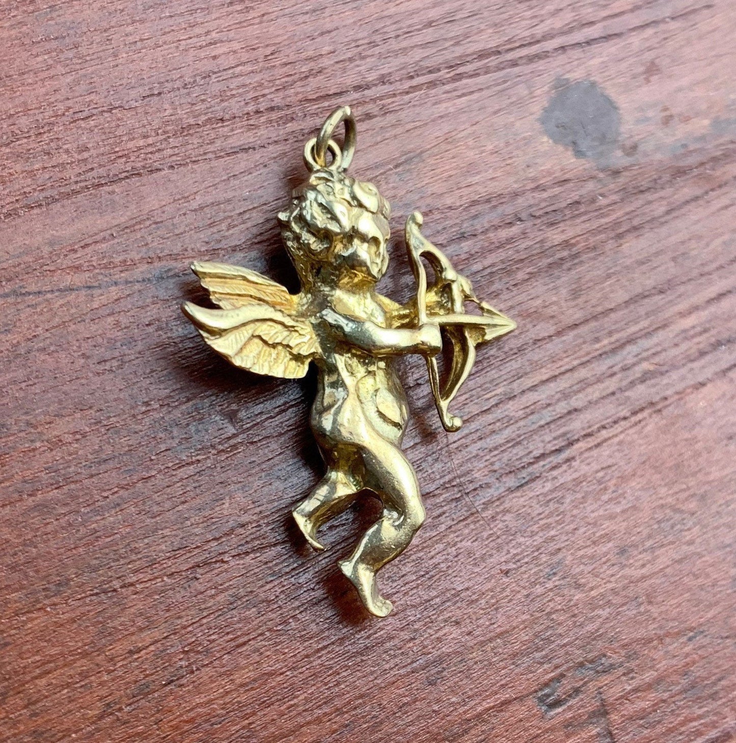 Vintage 9ct gold cherub pendant