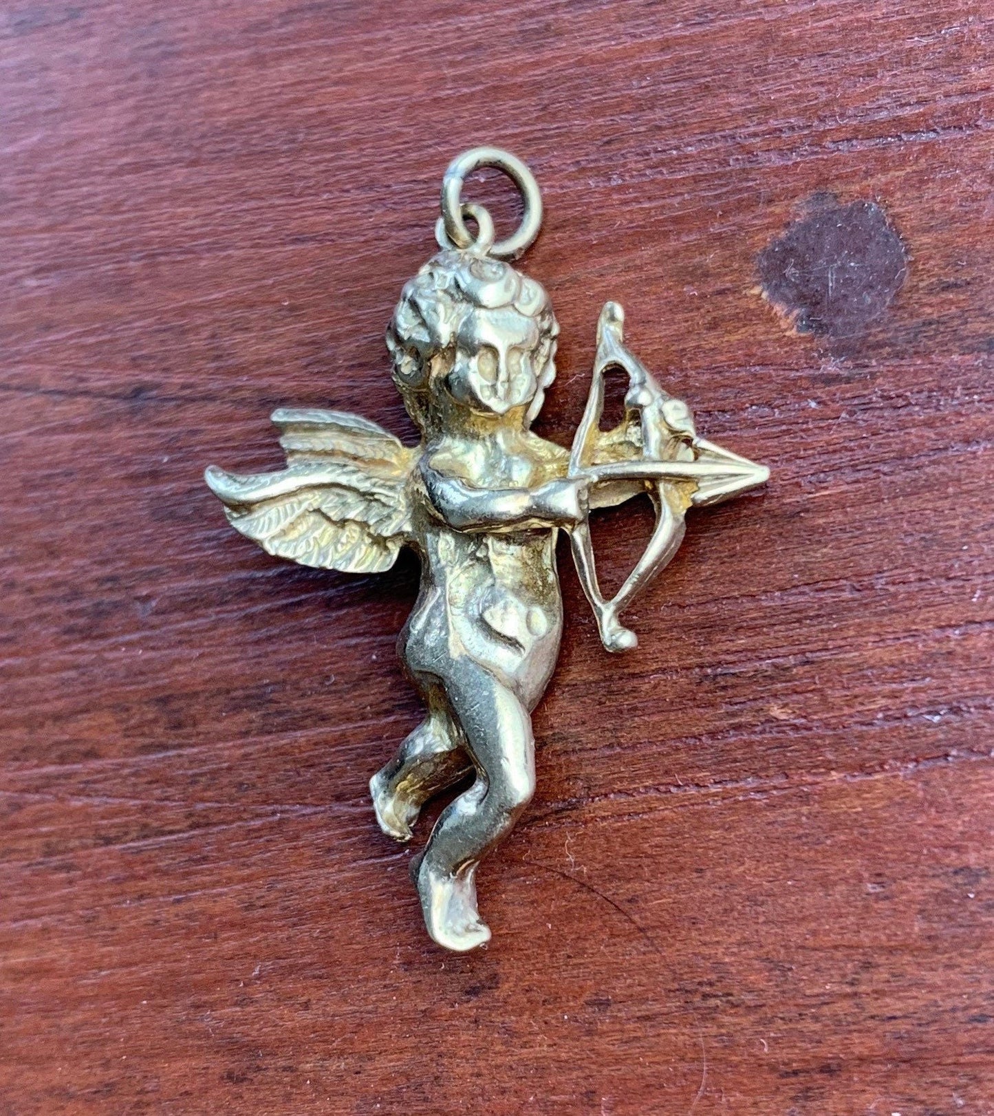 Vintage 9ct gold cherub pendant