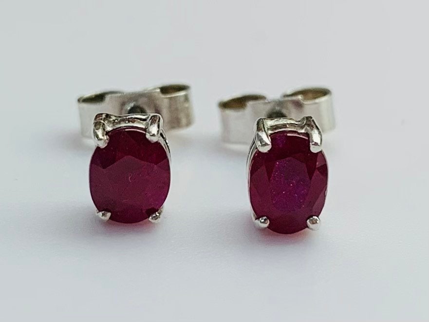 Vintage 1.70ct Ruby 18ct White Gold Jewellery Set