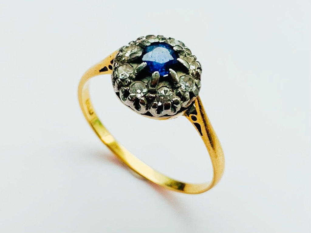 خاتم عتيق من الذهب عيار 18 قيراطًا من الياقوت والألماس 0.45 قيراط، المملكة المتحدة، الولايات المتحدة 10