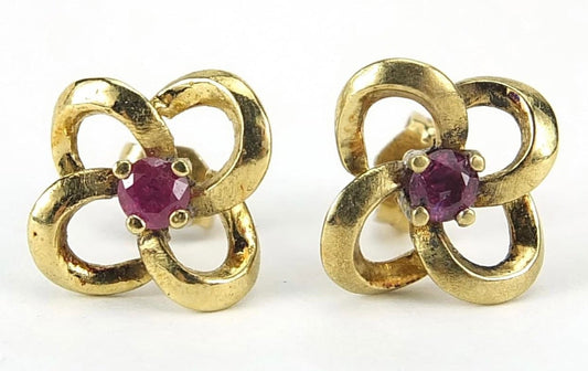 Vintage 0.50ct Round Ruby Stud Earrings set in 18ct Yellow Gold