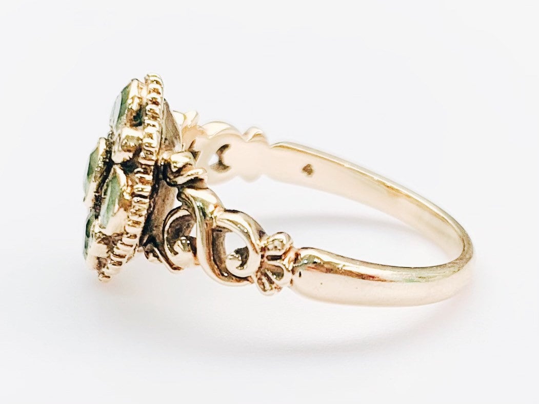 Vintage est. 1ct Round Cut Peridot and Diamond 9ct Gold Ring, Size UK P 1/2, US 8