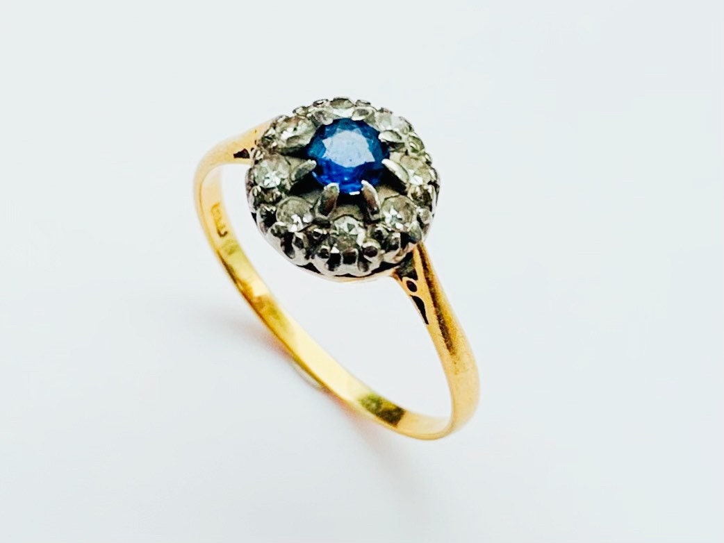 خاتم عتيق من الذهب عيار 18 قيراطًا من الياقوت والألماس 0.45 قيراط، المملكة المتحدة، الولايات المتحدة 10