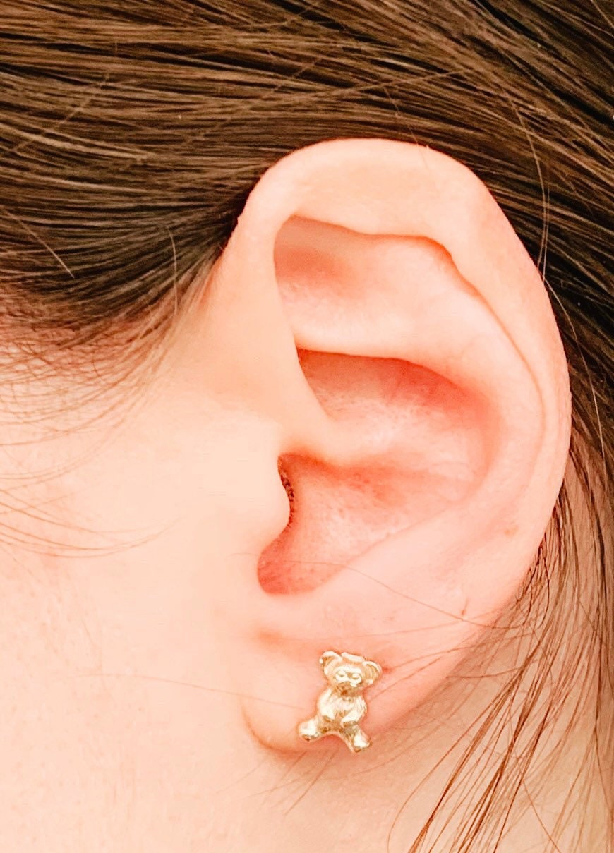 Vintage 9ct Yellow Gold Teddy Bear Stud Earrings