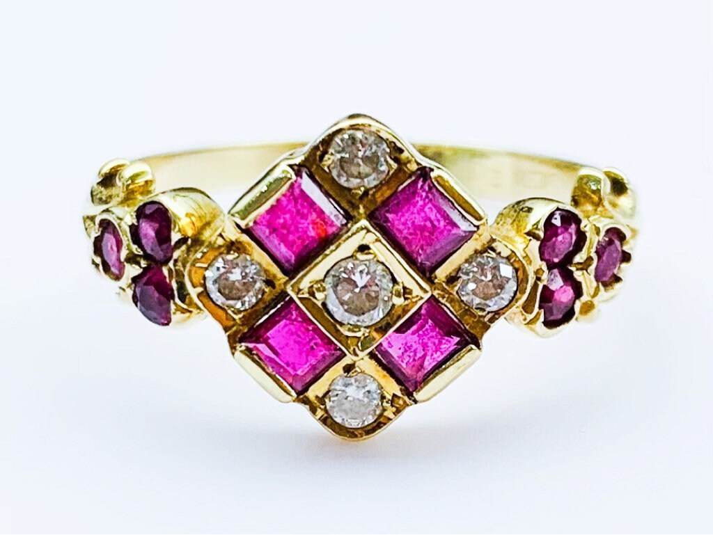Anillo victoriano antiguo de oro amarillo de 18 quilates con rubí y diamantes de 0,82 quilates, talla US 9, Reino Unido R 1/2