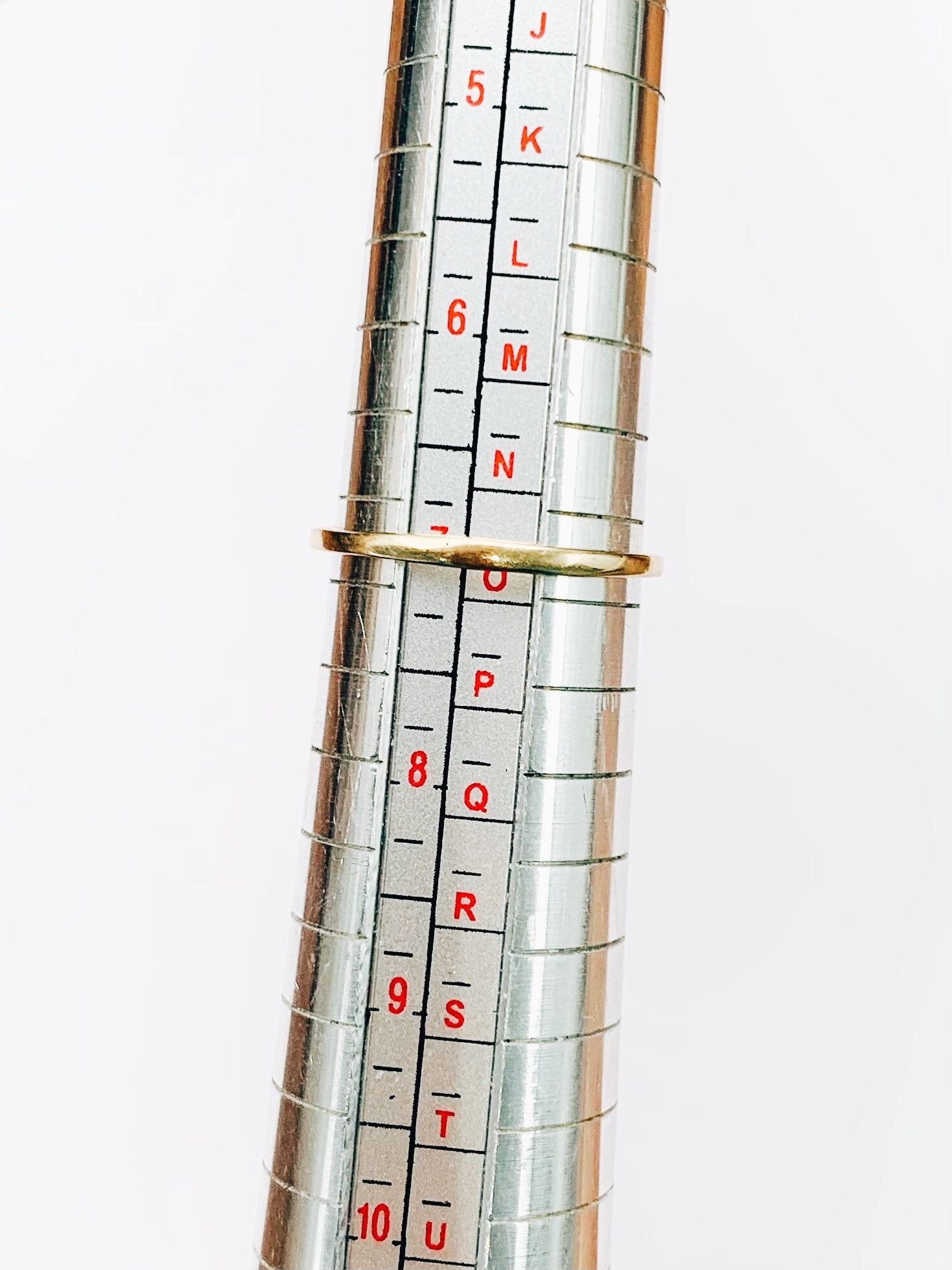 خاتم كلاسيكي من الذهب عيار 9 قيراط من الياقوت والألماس عيار 2 قيراط، مقاس المملكة المتحدة N 1/2-O، مقاس الولايات المتحدة 7