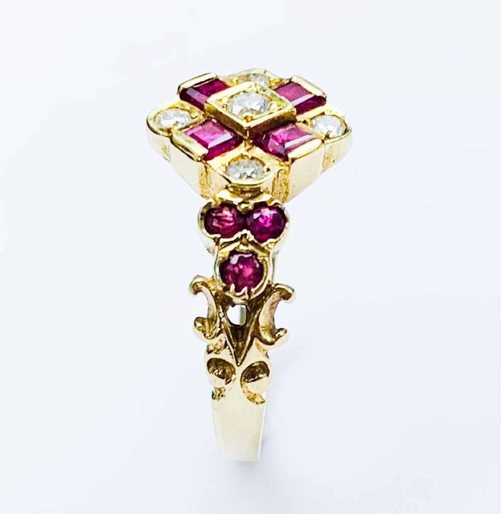 Anillo victoriano antiguo de oro amarillo de 18 quilates con rubí y diamantes de 0,82 quilates, talla US 9, Reino Unido R 1/2