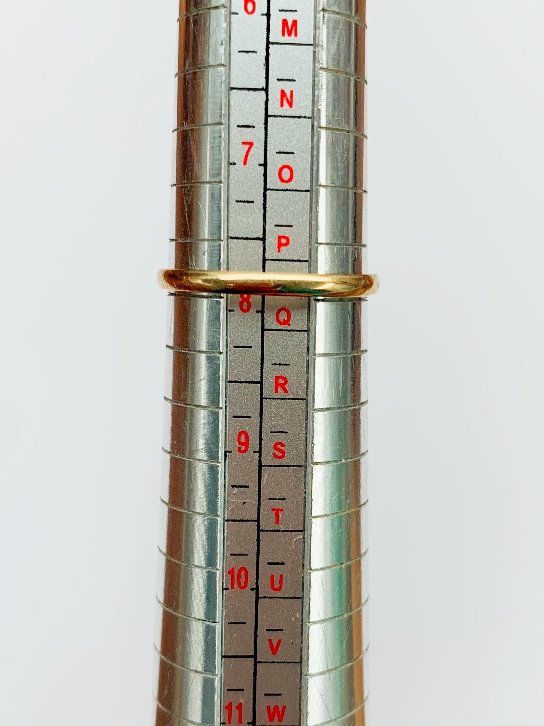 Anillo antiguo de oro amarillo de 9 quilates con piedra preciosa de zafiro rosa de talla cojín de imitación, Reino Unido P 1/2, EE.UU. 7 3/4