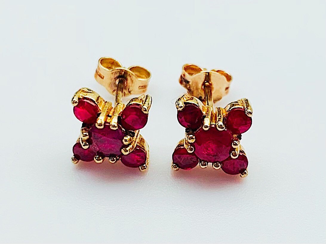 Pendientes vintage de oro amarillo de 9 quilates con rubí de 1,4 quilates