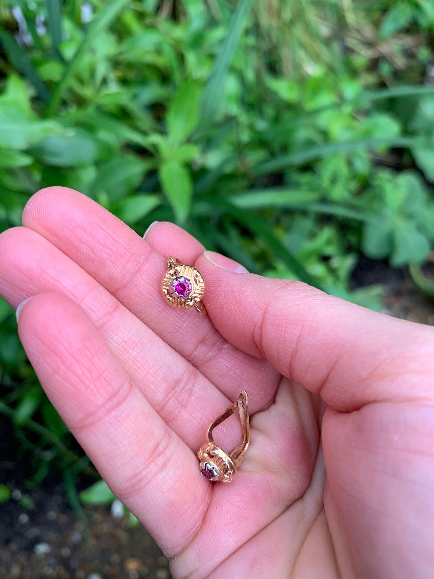 Antique Victorian Ruby 18ct Gold French Earrings