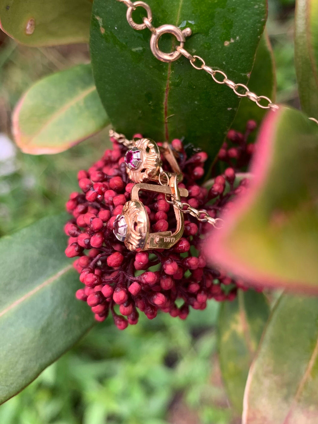 العتيقة روبي الفيكتوري 18ct أقراط الذهب الفرنسية