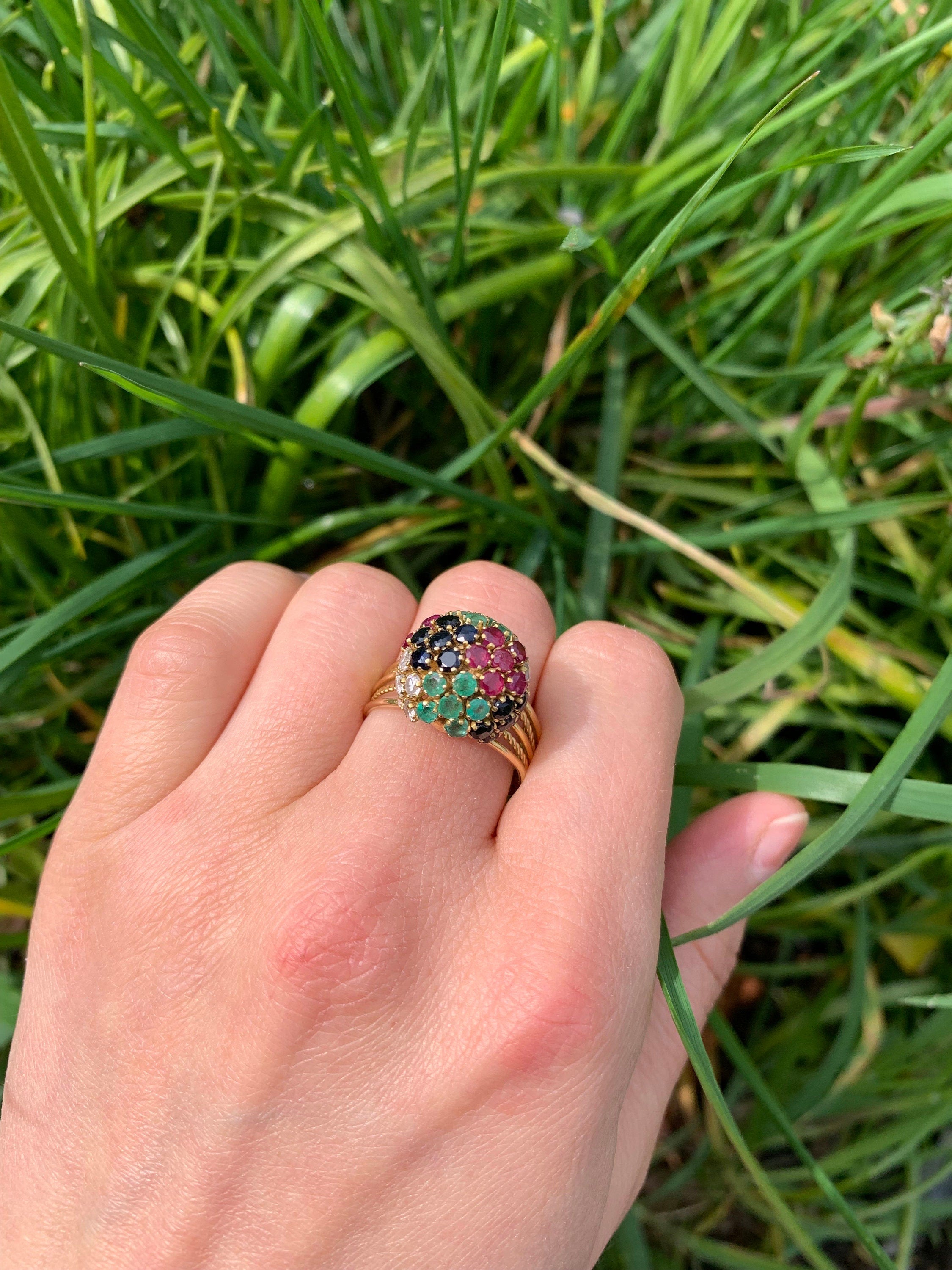 Anillo de cúpula de oro vintage de 18k, esmeraldas de rubíes de zafiro y anillo de oro CZGold de diamantes, anillo de cóctel, regalo de cumpleaños de aniversario, tamañoUK O 1/2, EE.UU. 7 1/4